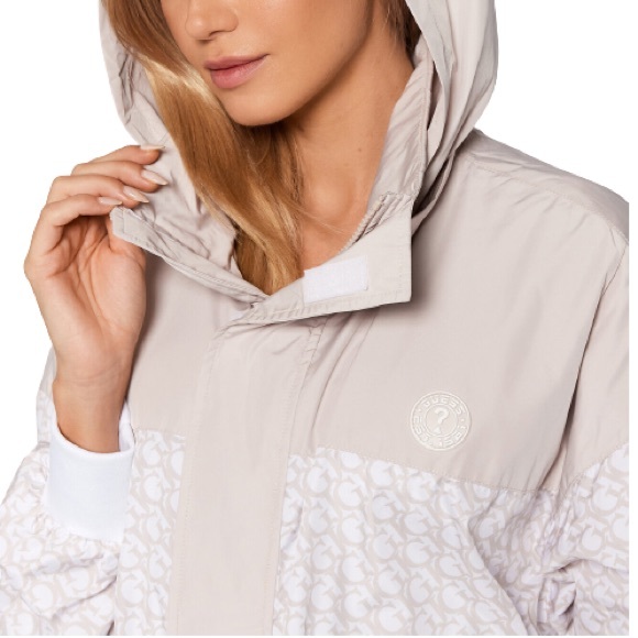 GUESS 3 Piece Windbreaker Set - Picture 3 of 8